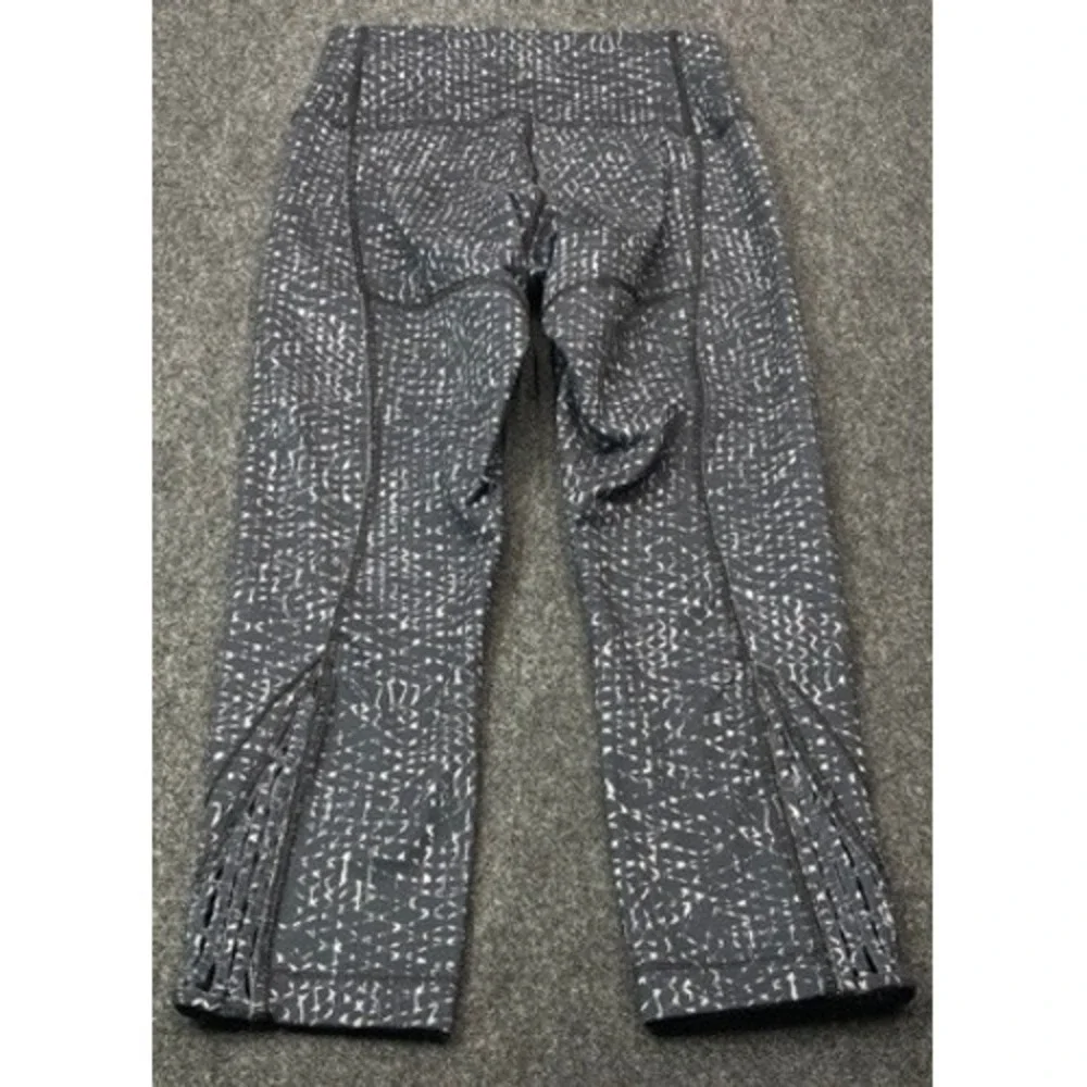 Lululemon Leggings Women 4 Black White Lattice Hem High Rise Crop Activewear